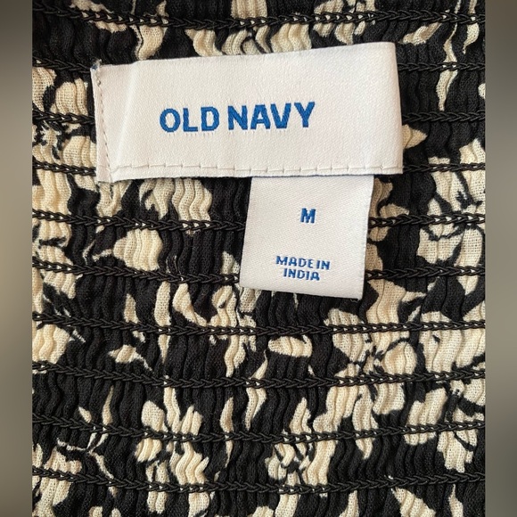Old Navy Black and Cream Floral midi Dress with flutter sleeves cotton blend M - Picture 4 of 8